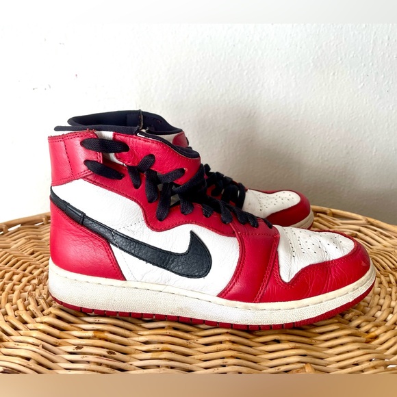 AIR JORDAN 1 REBEL XX OG "Chicago" AT4151-100 Womens Size 7 - Picture 3 of 9